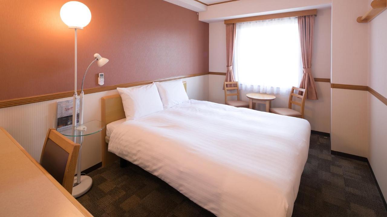 Toyoko Inn Matsuyama Ichibancho Экстерьер фото