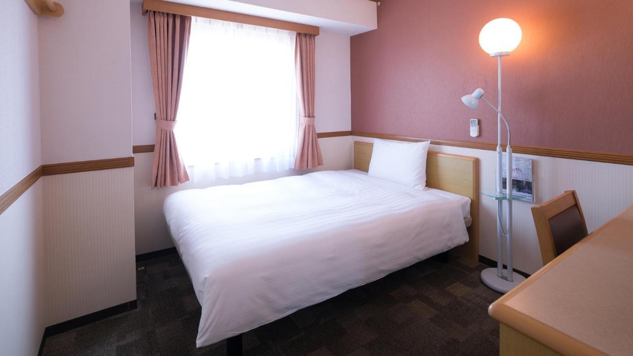 Toyoko Inn Matsuyama Ichibancho Экстерьер фото